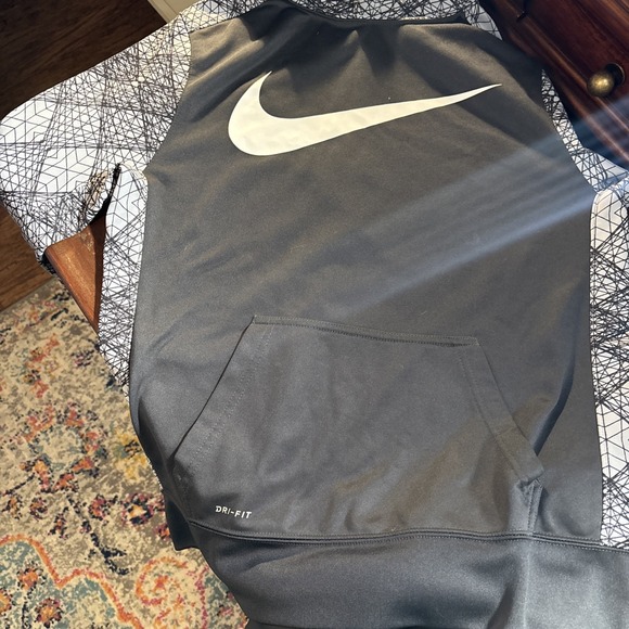 Lot of 2 Big Boys Nike Pullover Hoodies Size XL - Picture 4 of 7